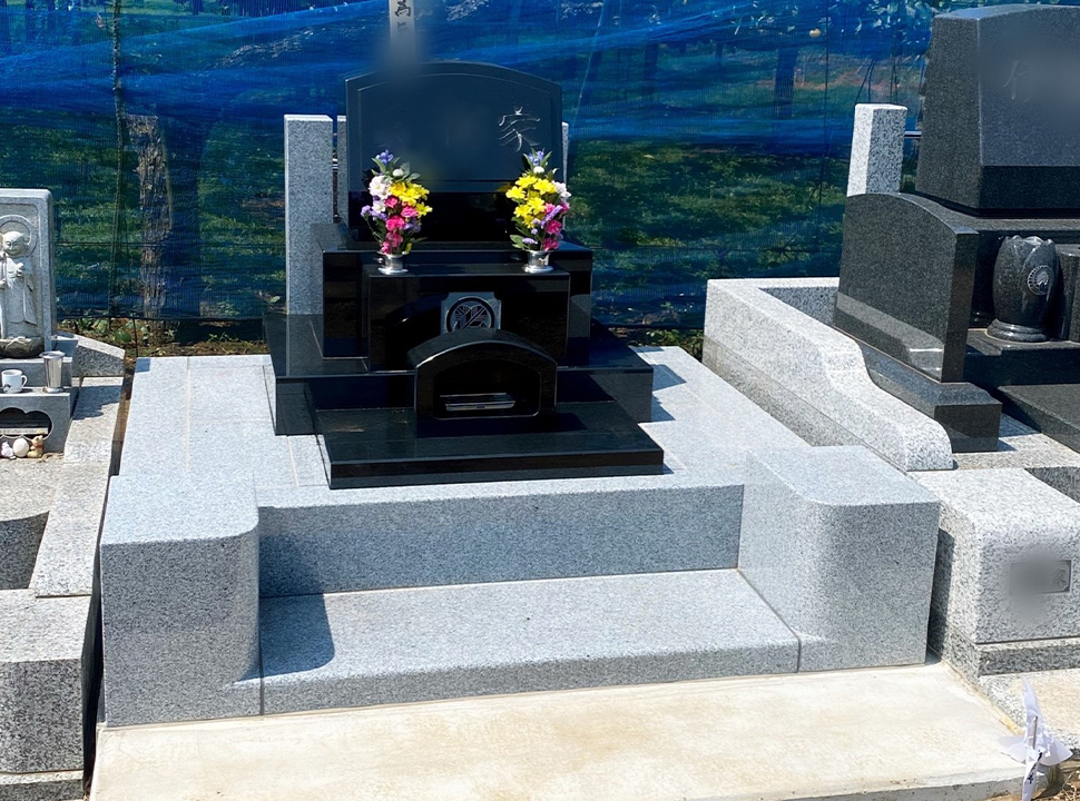 新規墓石の建立
