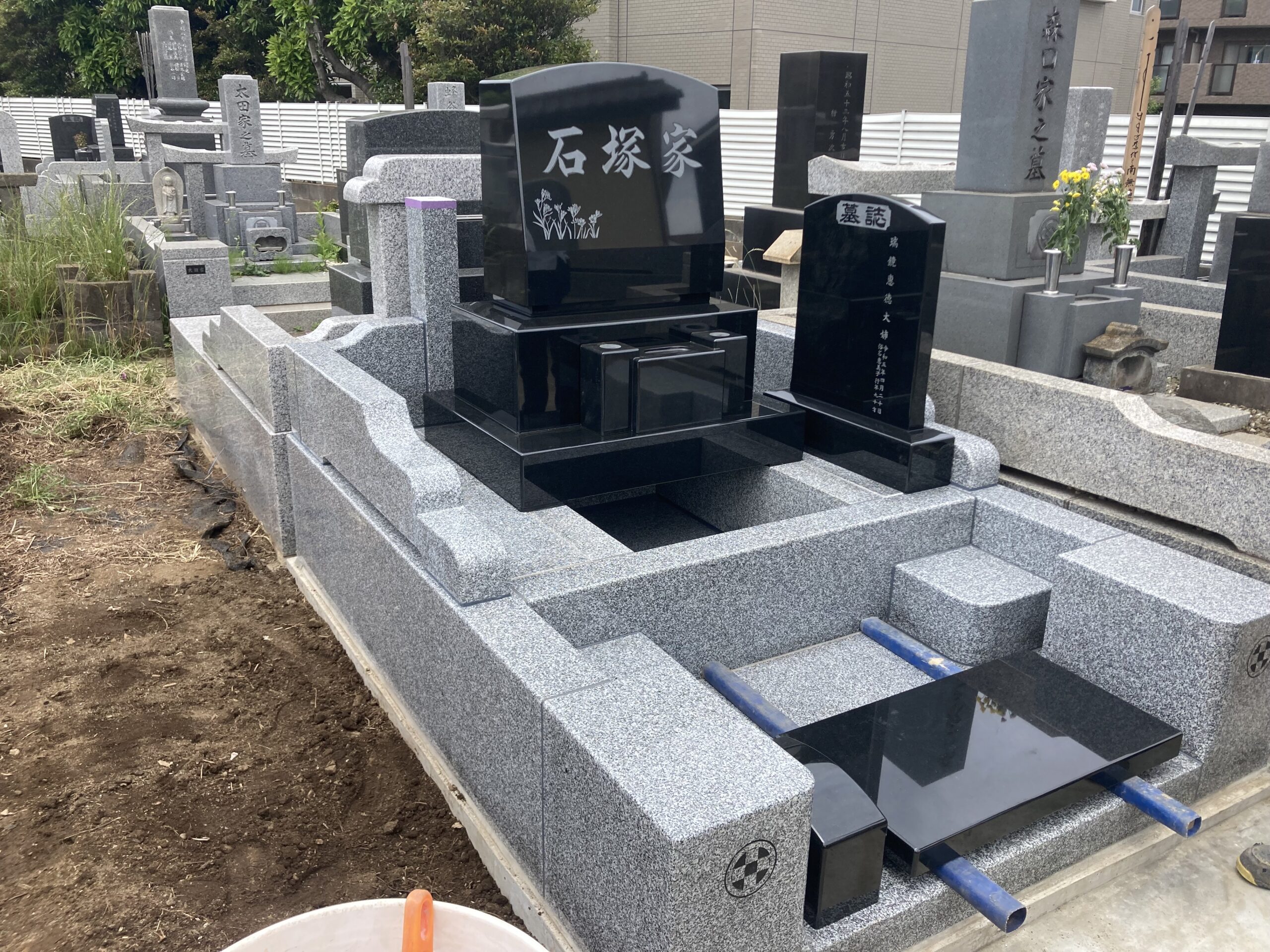 石塔がきれいに据わった様子